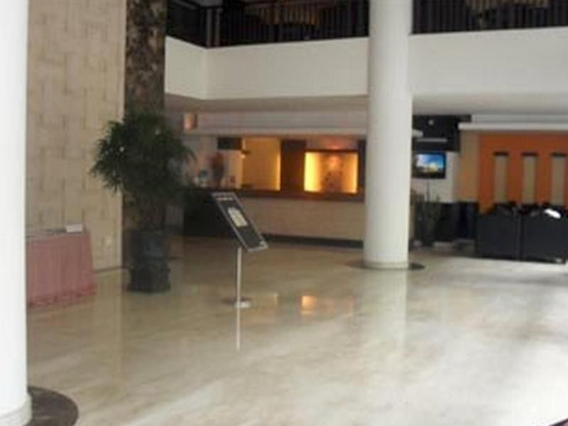 Hotel Gran Central Manado Luaran gambar